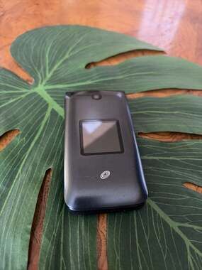 Alcatel MyFlip A405DL - Gray ( TracFone ) 4G VoLTE Flip Phone - Great Shape